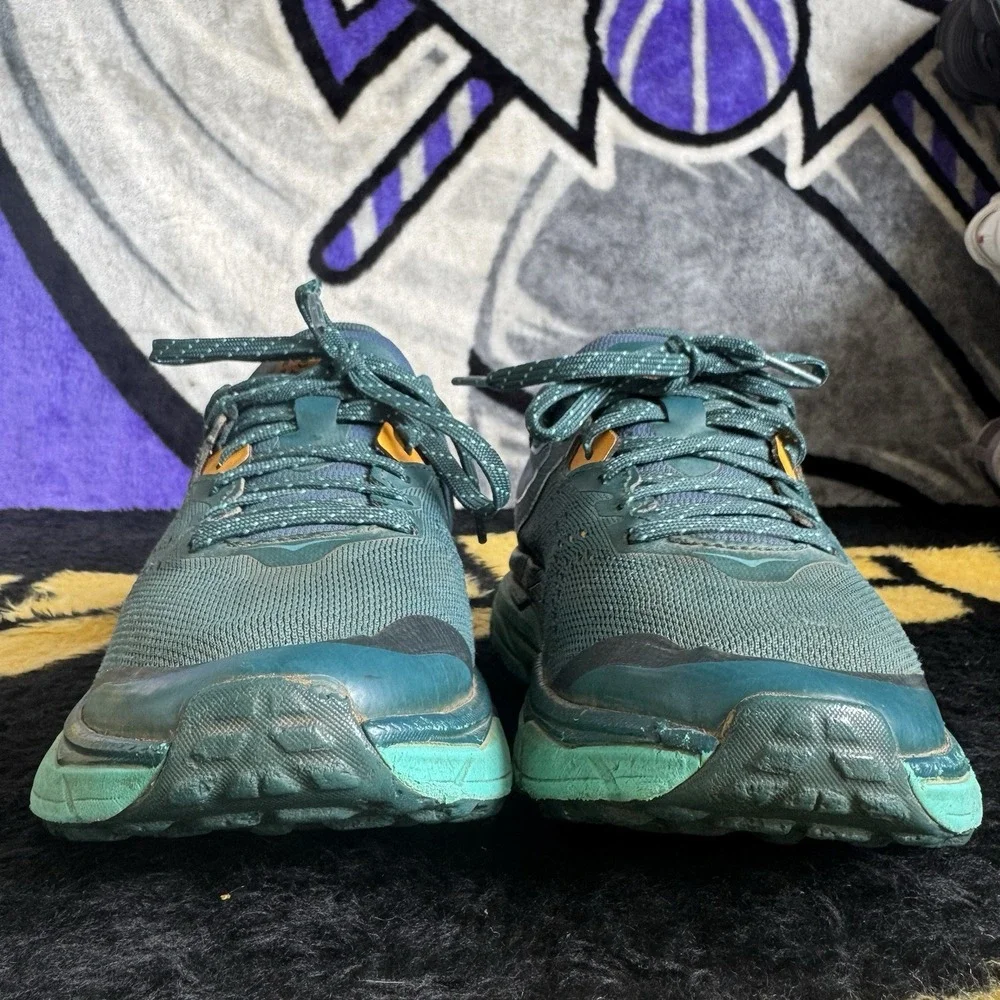 Hoka One One hoka one